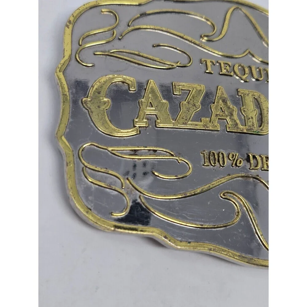 VINTAGE PROMOTIONAL BELT BUCKLE CAZADORES TEQUILA SILVER GOLD TONE MENSWEAR MENS